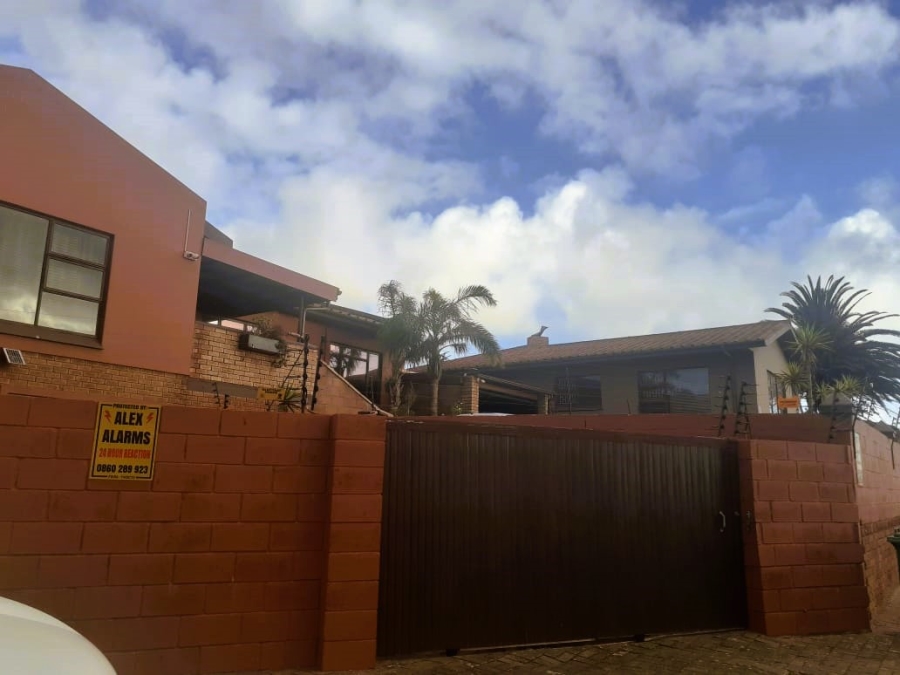 4 Bedroom Property for Sale in Vredenburg Western Cape